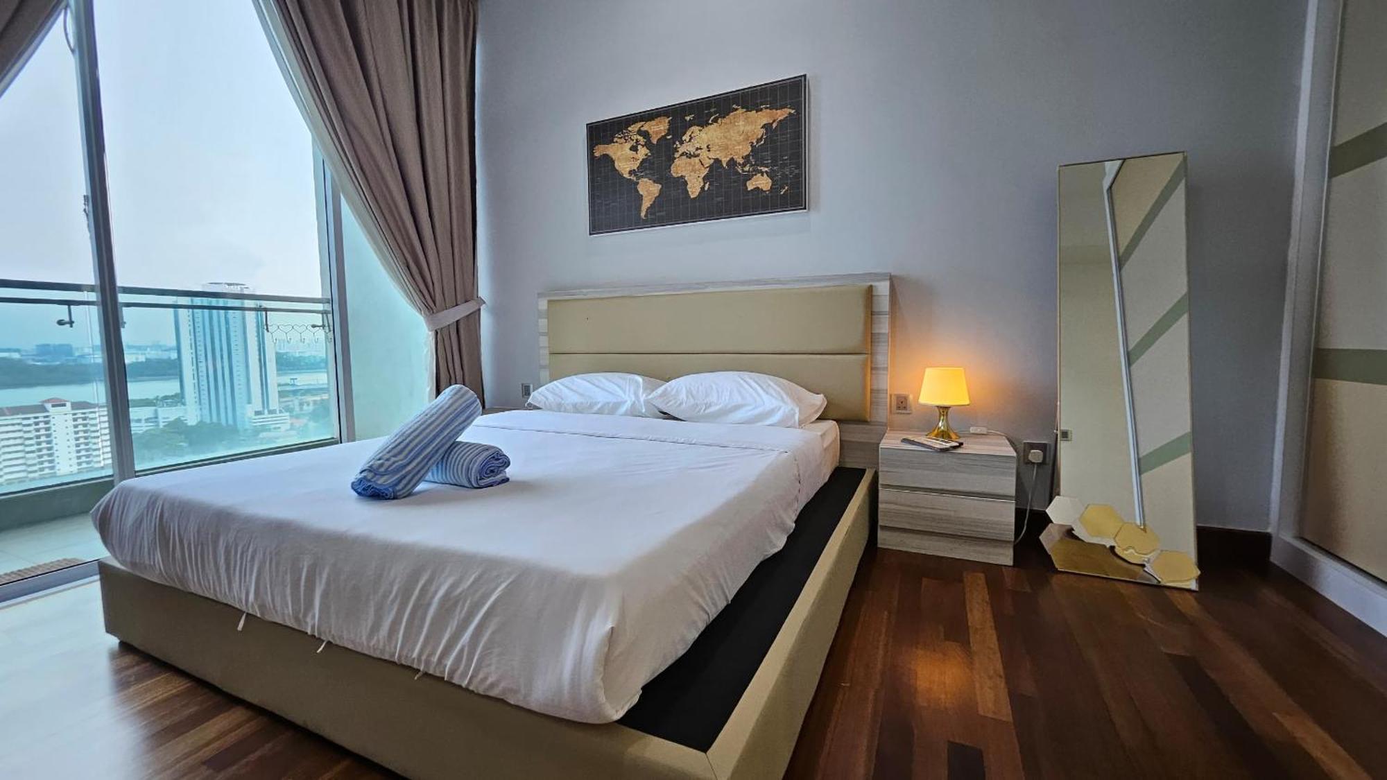Paragon Suites Studios With Private Jacuzzi Near Ciq Rts Джохор-Бару Екстер'єр фото