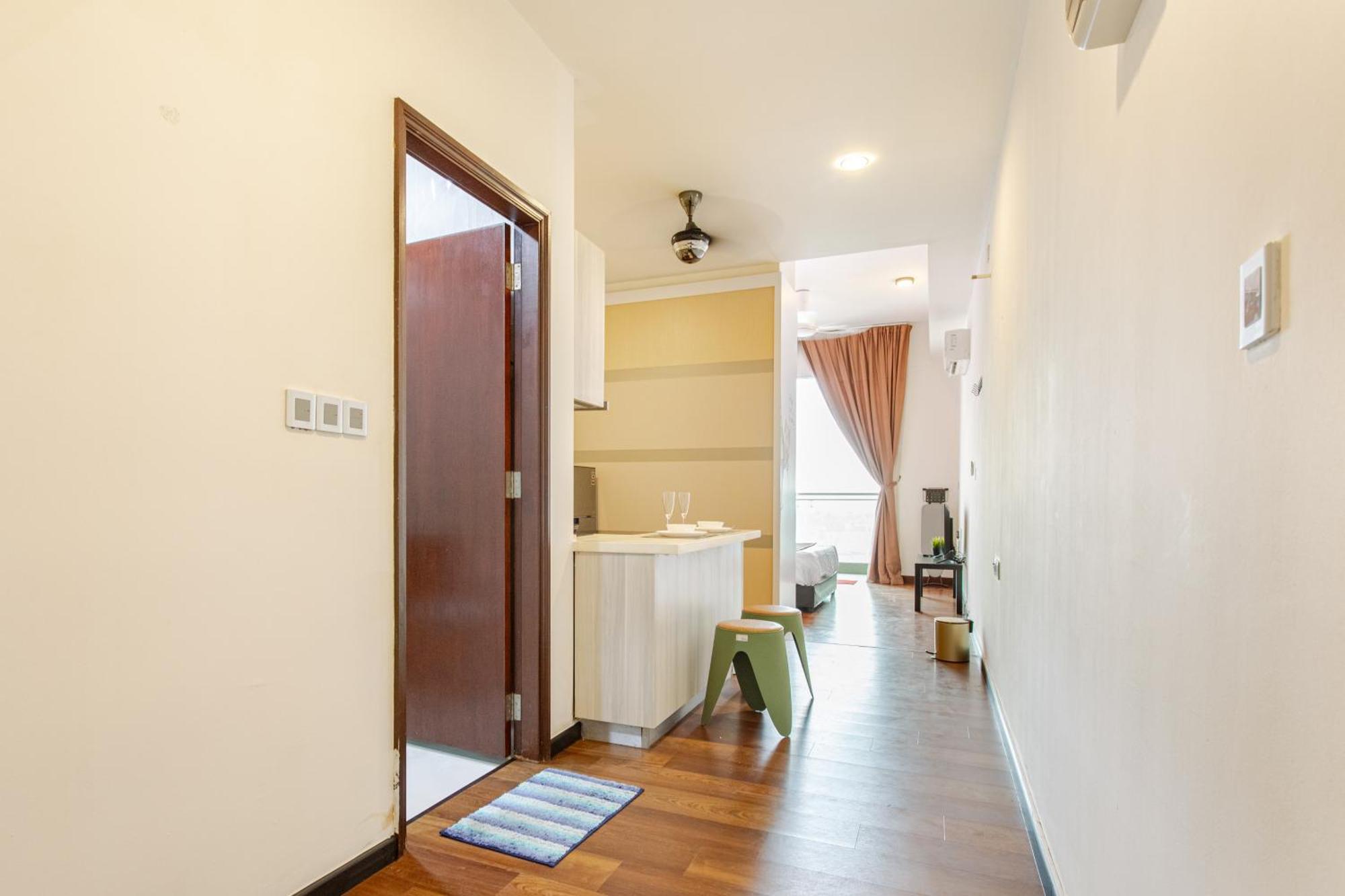 Paragon Suites Studios With Private Jacuzzi Near Ciq Rts Джохор-Бару Екстер'єр фото