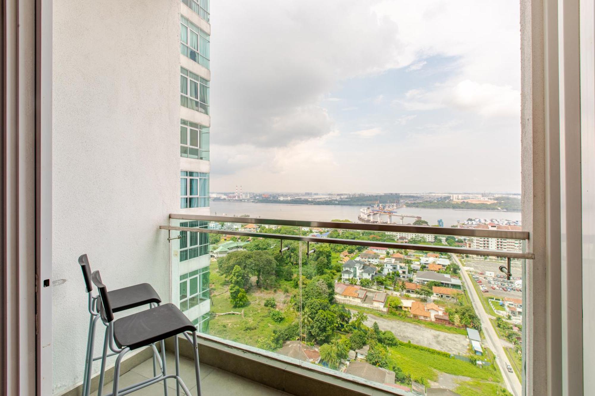 Paragon Suites Studios With Private Jacuzzi Near Ciq Rts Джохор-Бару Екстер'єр фото