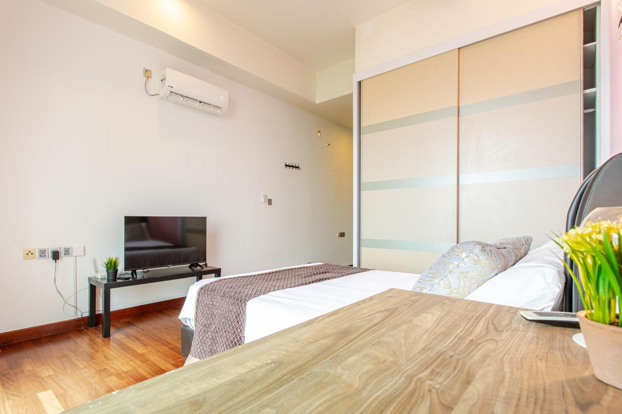 Paragon Suites Studios With Private Jacuzzi Near Ciq Rts Джохор-Бару Екстер'єр фото